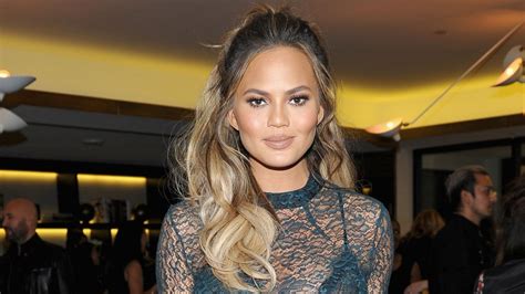 Chrissy Teigen Nude Photos & Naked Sex Videos